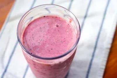 Zdjęcie przepisu Smoothie z borówkami i mango